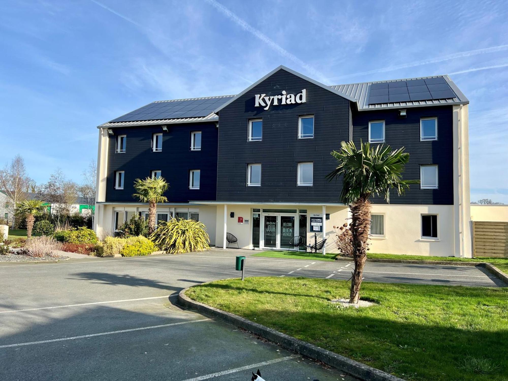 Kyriad Dol-De-Bretagne Bagian luar foto